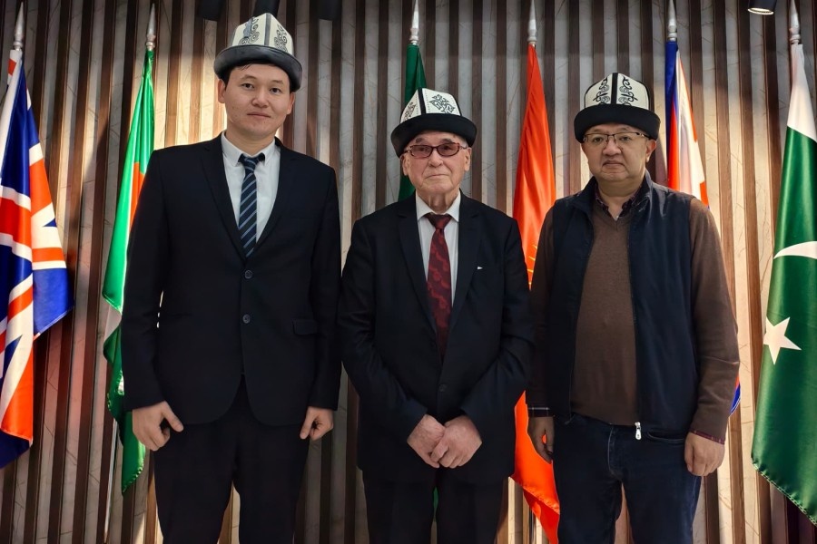 5-мартта Кыргызстанда кыргыздардын улуттук баш кийими – Ак калпак күнү белгиленет